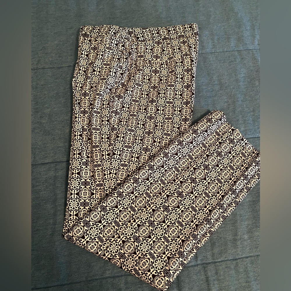 Chicos Slim Pants